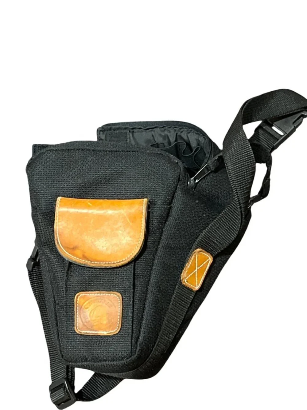 Camera Case With Adjustable Strap & Front Pocket For Adventurous Photographers